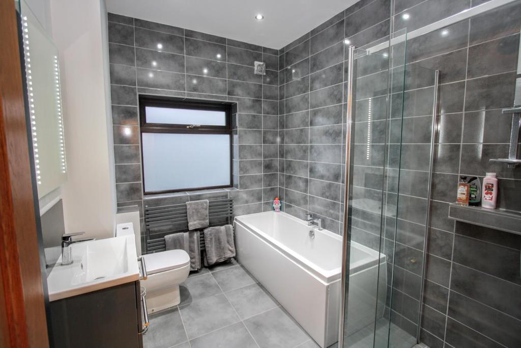 Bathroom/w.c.