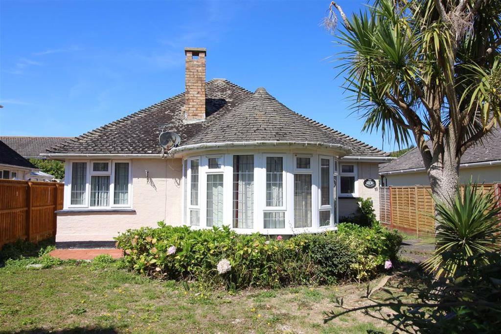 Seacroft Avenue, Barton On Sea, Hampshire 2 bed detached bungalow £399,000