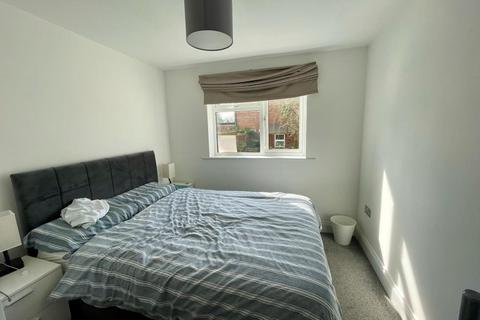 2 bedroom apartment to rent, Station Road,  Twyford,  RG10