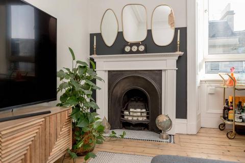 51/10 Easter Road, Edinburgh, EH7 5PL