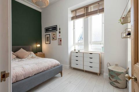 51/10 Easter Road, Edinburgh, EH7 5PL