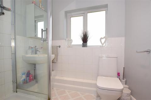 5 Marks Square, Northfleet, Gravesend, DA11 7HT