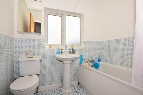 5 Marks Square, Northfleet, Gravesend, DA11 7HT