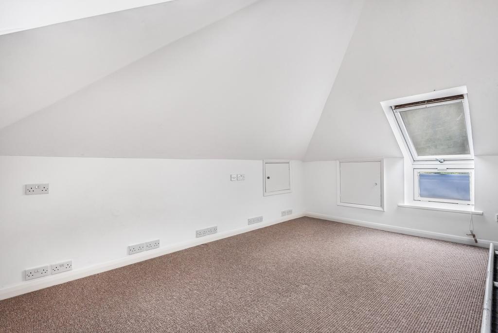 Loft Room (2)