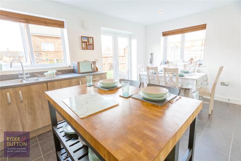 2 Coledale Drive, Middleton, Manchester, M24 4NF