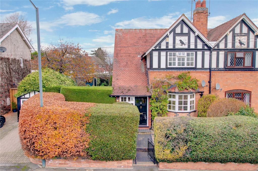 Old Coach Road, Droitwich, WR9 2 bed semidetached house £299,000