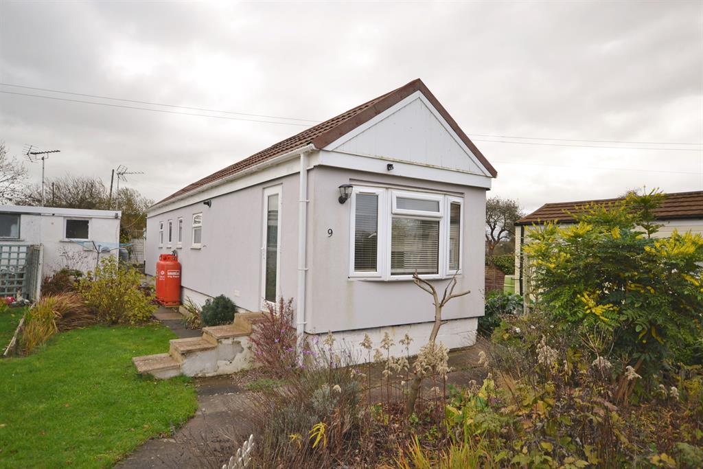 Berkeley Vale Park, Berkeley, GL13 9TG 1 bed park home £65,000