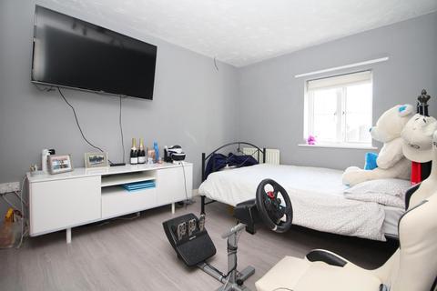 36 Cowdrie Way, Springfield, Chelmsford, CM2 6GL