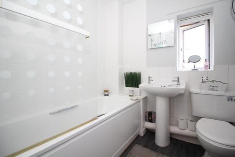 36 Cowdrie Way, Springfield, Chelmsford, CM2 6GL