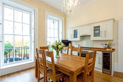 First Floor Flat, 17 Vyvyan Terrace, Bristol, BS8 3DG