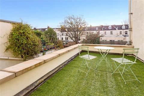 First Floor Flat, 17 Vyvyan Terrace, Bristol, BS8 3DG