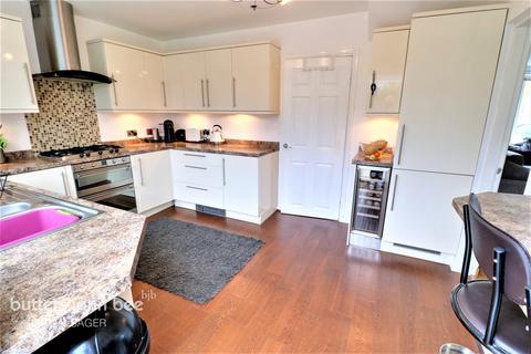 12 Valley Close, Alsager, Stoke-on-trent, ST7 2HU