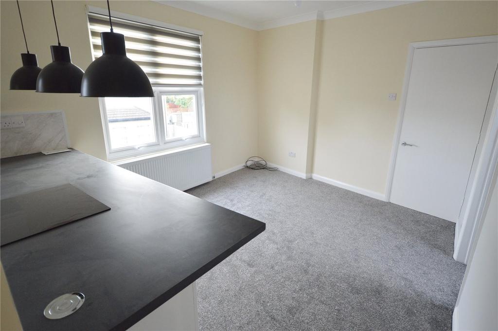 Shoebury Road, Great Wakering... 2 bed apartment £215,000