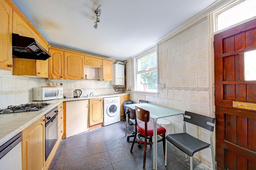 Coningsby Road, Ealing, W5 4HP 2 bed terraced house £675,000