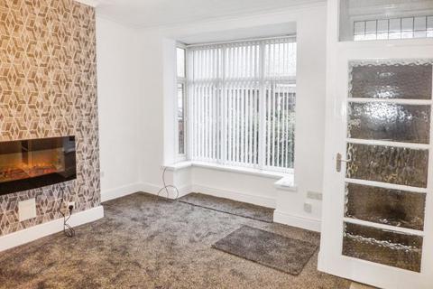 2 bedroom terraced house to rent, Hastings Road, Heaton, Bolton