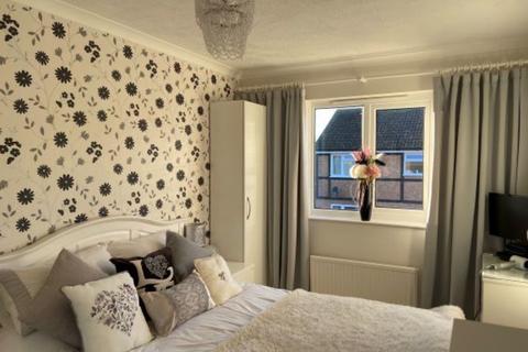 36 Larkham Close, Feltham, TW13 4QN