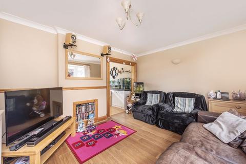 58 Adeyfield Road, Hemel Hempstead, HP2 5EA