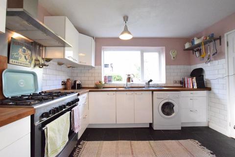 1 Ritcroft Drive, Hemel Hempstead, HP3 8PD
