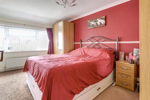 10 Adelaide Drive, Sittingbourne, ME10 1YB