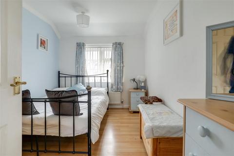 10 Adelaide Drive, Sittingbourne, ME10 1YB