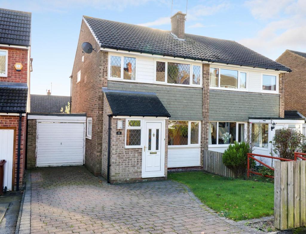 Newlaithes Road, Horsforth 3 bed semi-detached house - £274,950