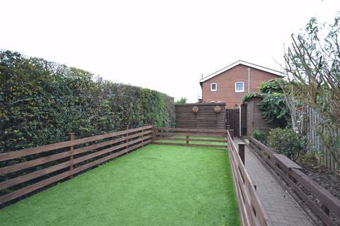 104 Austhorpe Road, Leeds, LS15 8EJ