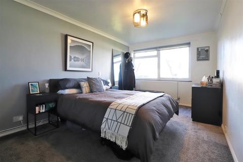 7, Greenacre Oakfield Lane, Dartford, DA1 2SP