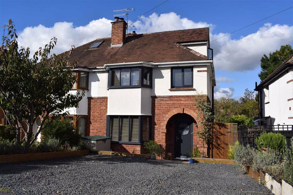 Sebright Avenue, Battenhall, Worcester 3 bed semidetached house £315,000