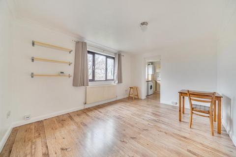 2 bedroom flat to rent, Windrush Drive,  High Wycombe,  HP13