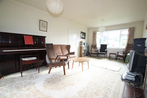 5 Waring Drive, Orpington, BR6 6DN