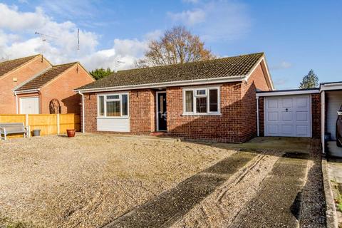 8 Bengeys Road, Necton, Swaffham, PE37 8LZ