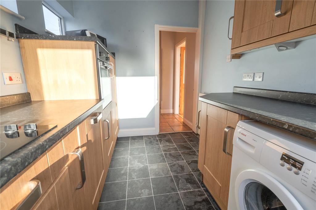 Kitchen (2)