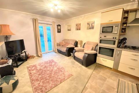 Flat 8, Orchard Court Butts Way, North Tawton, EX20 2RP