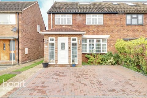 41 Marian Close, Hayes, UB4 9DA