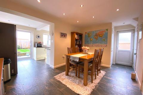 145 Acre Lane, Northampton, NN2 8DF