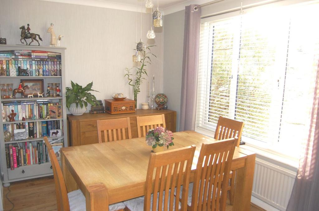 Lounge / dining room