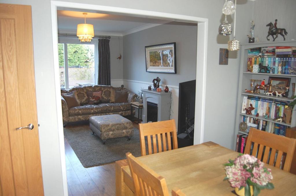Lounge / dining room