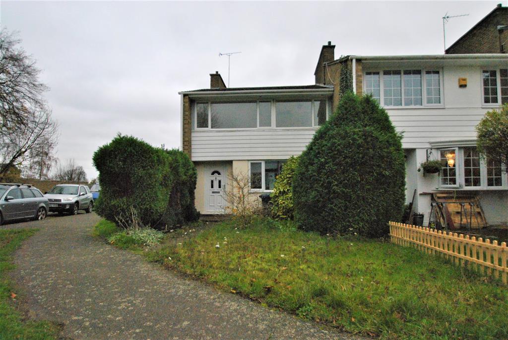 Porters Close, Buntingford, SG9 9BW 4 bed end of terrace house £1,300