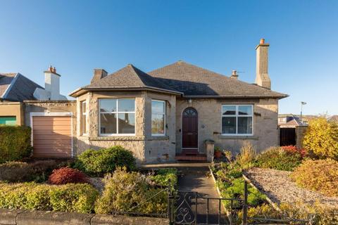 6 Duddingston Square East, Edinburgh, EH15 1RU