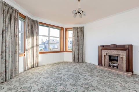 6 Duddingston Square East, Edinburgh, EH15 1RU