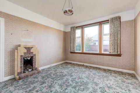 6 Duddingston Square East, Edinburgh, EH15 1RU