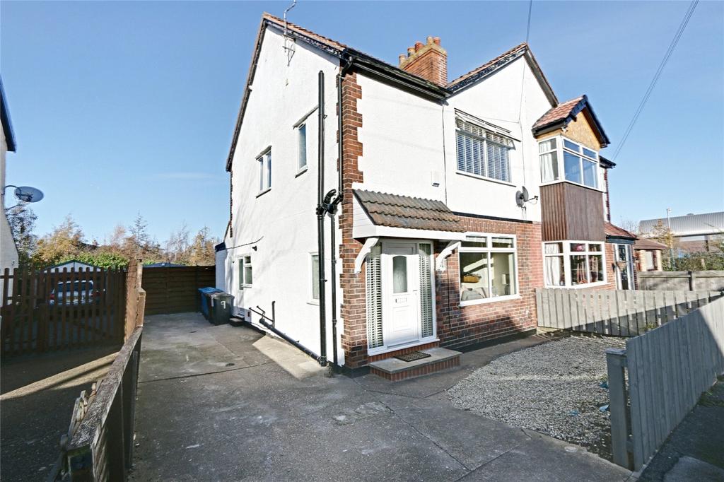 Lynton Avenue, Anlaby Park Road South, Hull, HU4 3 bed semidetached