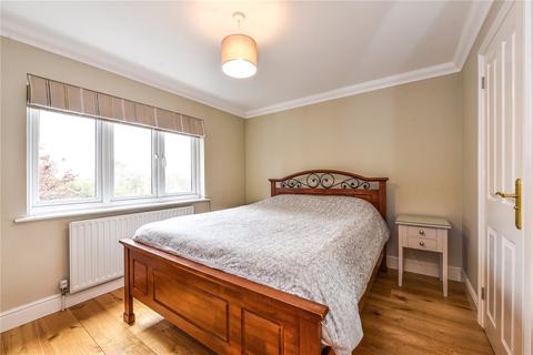 10 Hurstmere Close, Grayshott, Hindhead, GU26 6TR