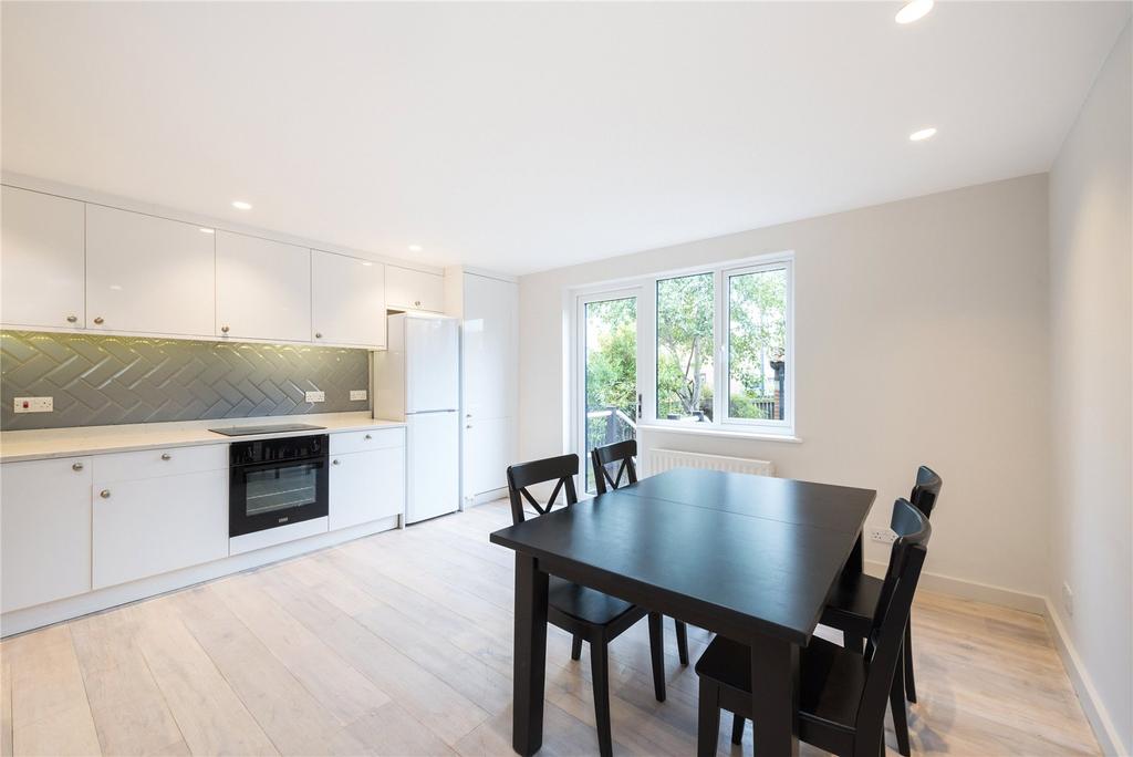 Kitchen / Dining