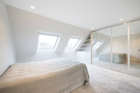 19 Rotterdam Drive, London, E14 3JA