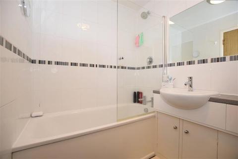7 Clover Way, Wallington, SM6 7HB