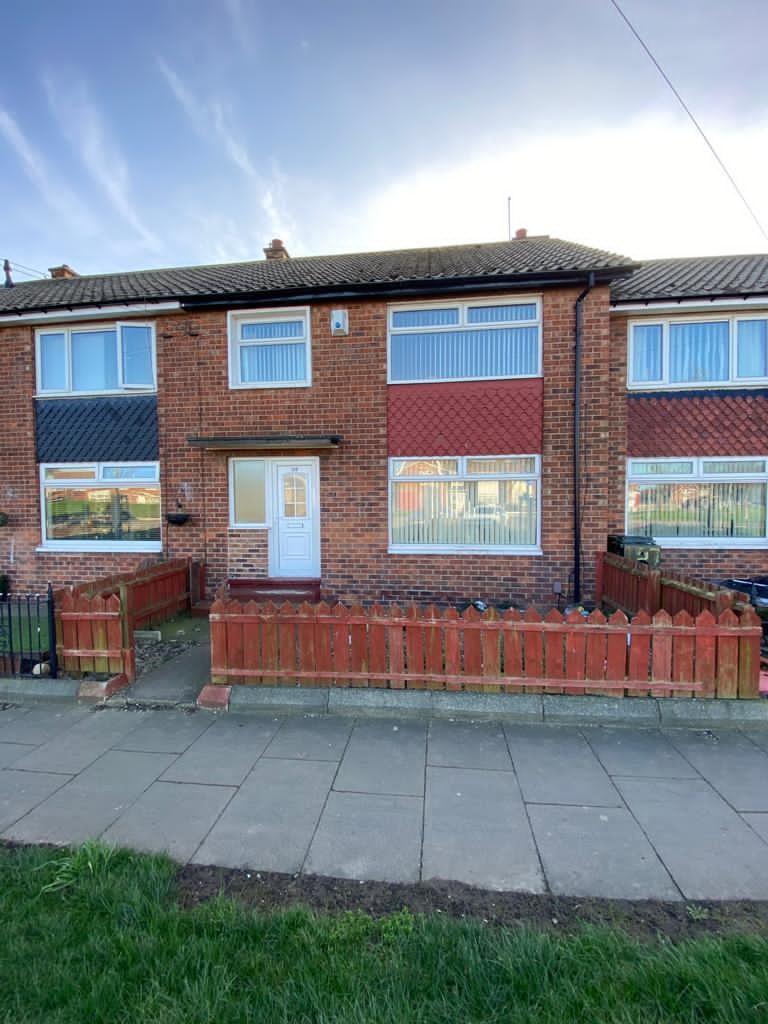 Cottingham Drive, Middlesbrough, TS3 3 bed terraced house £55,000