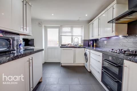 10 Collingwood Road, Basildon, SS16 4DP