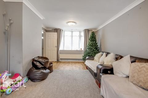 10 Collingwood Road, Basildon, SS16 4DP