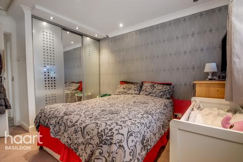 10 Collingwood Road, Basildon, SS16 4DP